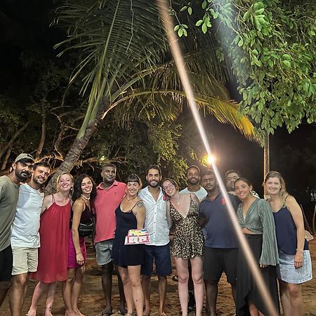 Hangover Hostels Arugam Bay Exterior photo