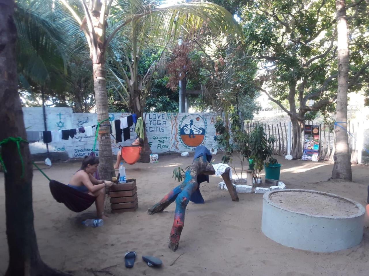 Hangover Hostels Arugam Bay Exterior photo
