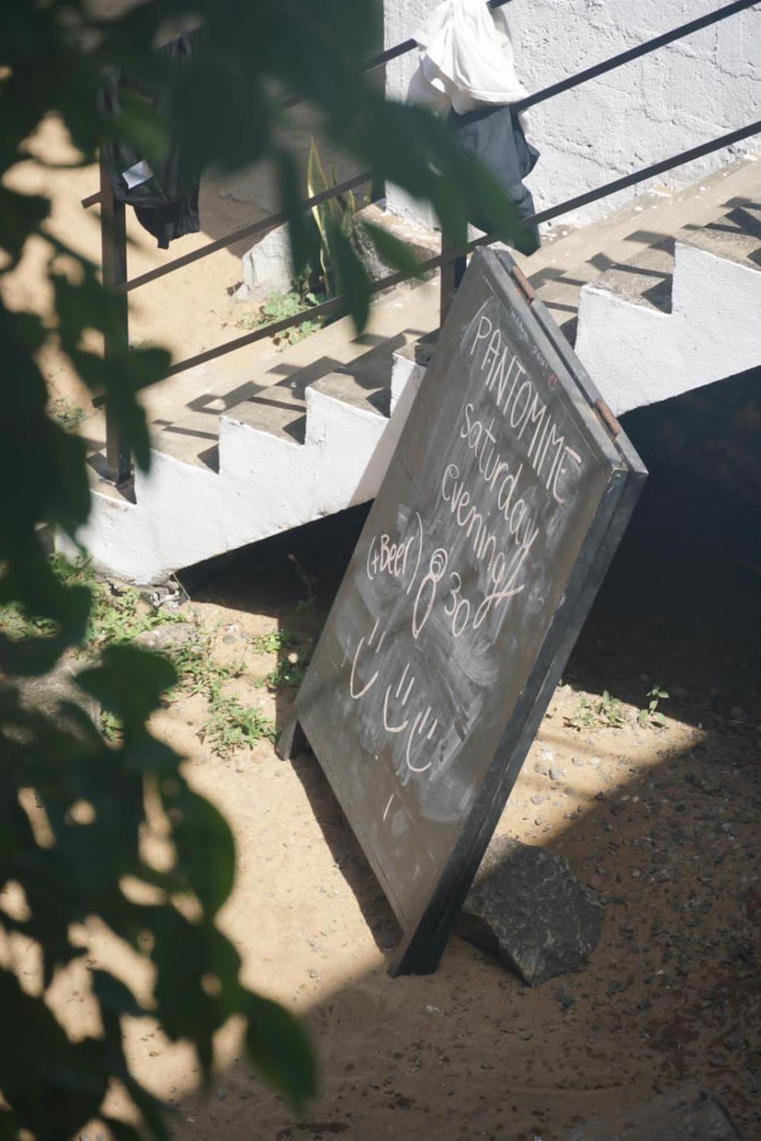 Hangover Hostels Arugam Bay Exterior photo
